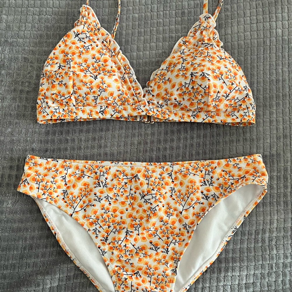 Floral bikini set